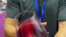 Have you ever seen a cup that can prevent red wine from falling?