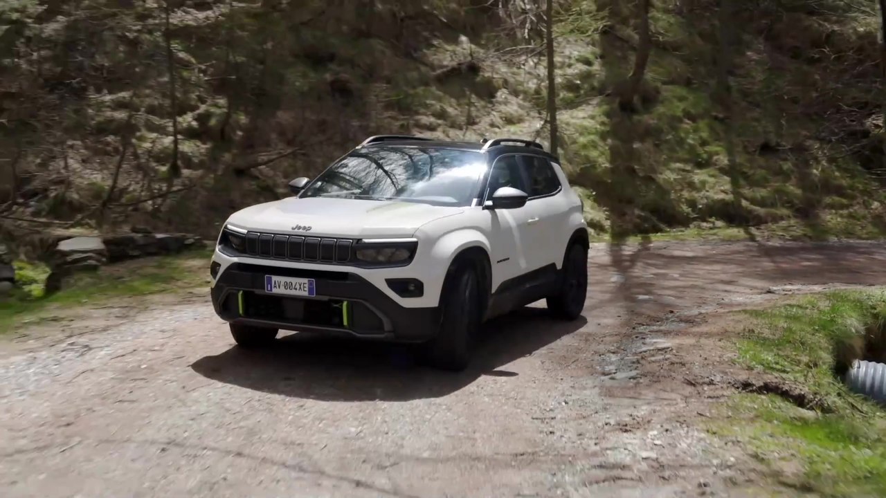 Der neue Jeep® Avenger 4xe - Mehr Avenger