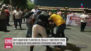 Maestros de la CNTE mantienen su plantón en el Zócalo