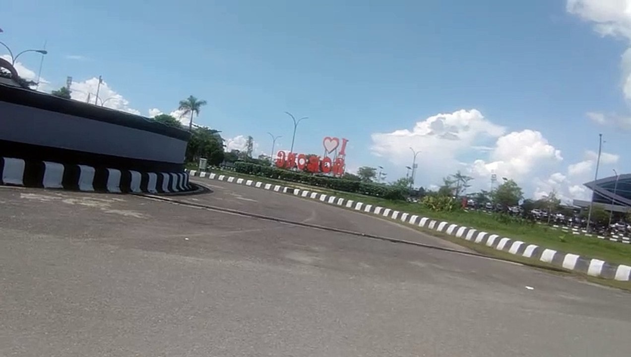Tukang Ojek di Bandara Domine Eduard Osok Kota Sorong