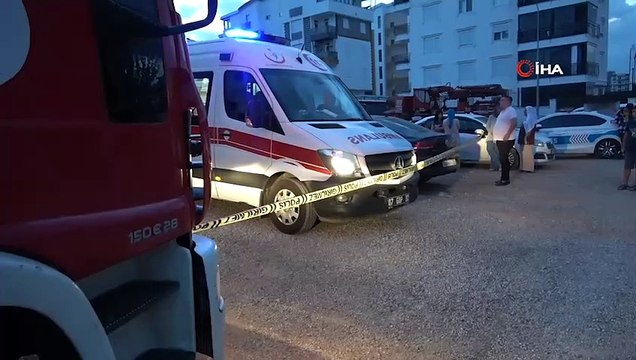 Antalya'da skandal olay! Oyun oynayan çocukların üzerine benzin dökerek yakmaya çalıştı