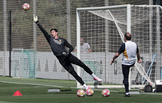 AR 27 COURTOIS CAMA OOV