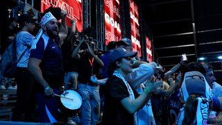 Les supporters français mettent le feu à la Kings World Cup