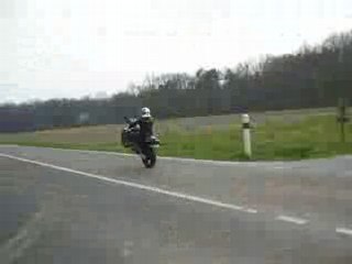 mon ti spyro en mode roue arrierre