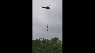 Des hélicoptères survolent Paris le 28 mai 2024 lors d'exercices des forces de la sécurité intérieure