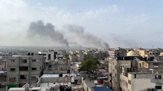 قصف على رفح وأنباء عن تمركز آليات عسكرية إسرائيلية وسط المدينة