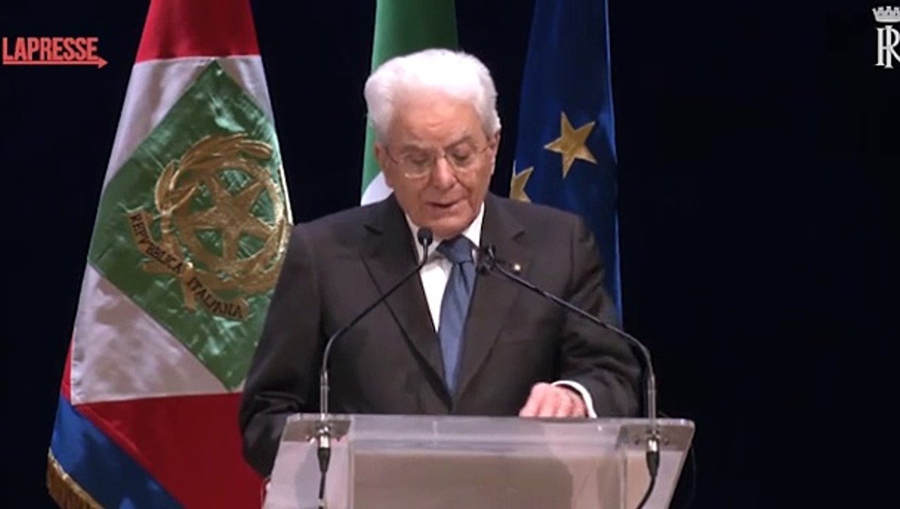 Mattarella alla cerimonia per i 50 dalla strage di piazza della Loggia: «La risposta di Brescia fu di esempio per tutto il Paese»