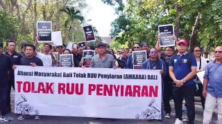 Bali Panas, Aliansi Jurnalis Geruduk Kantor Pemerintahan