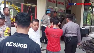 Polisi Ringkus Pencuri Besi Pembatas Jalan di Jakarta Utara yang Viral di Media Sosial