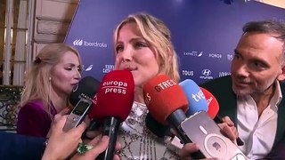 Elsa Pataky reaparece tras recibir Chris Hemsworth la Estrella de Hollywood