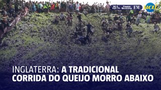 A tradicional corrida do queijo morro abaixo