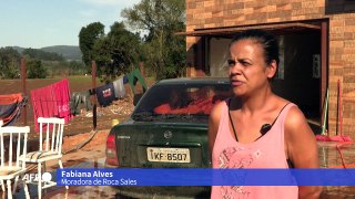 Moradores de Roca Sales vão embora após várias inundações
