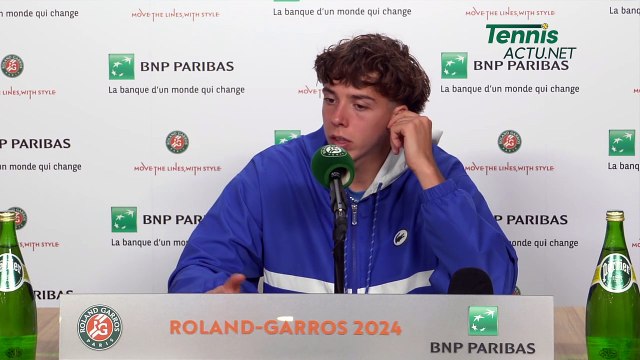 Tennis -Roland-Garros 2024 - Arthur Cazaux : Je ne regarde pas les réseaux sociaux car souvent on se fait insulter