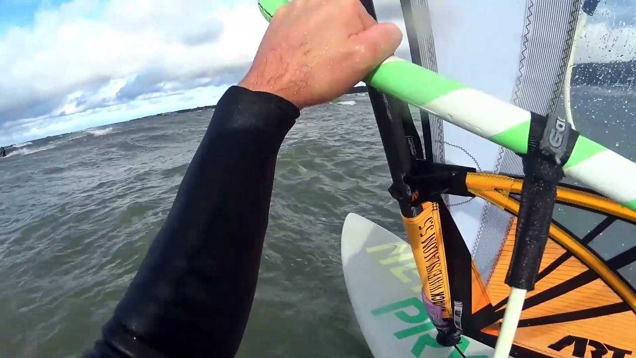 Dodge some waves.