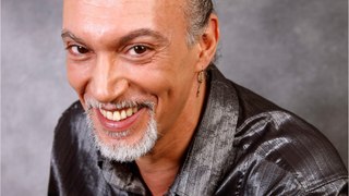 VOICI : Ahmed Mouici annule tous ses concerts : le chanteur annonce être atteint d’une tumeur au visage et d’un cancer de la thyroïde