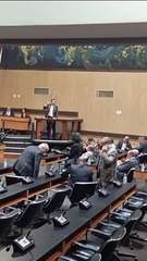 ALBA: Adolfo Menezes barra professores na galeria após vaias em dia de votação