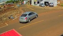 Motociclista sofre ferimentos graves em acidente na Rua Europa em Cascavel