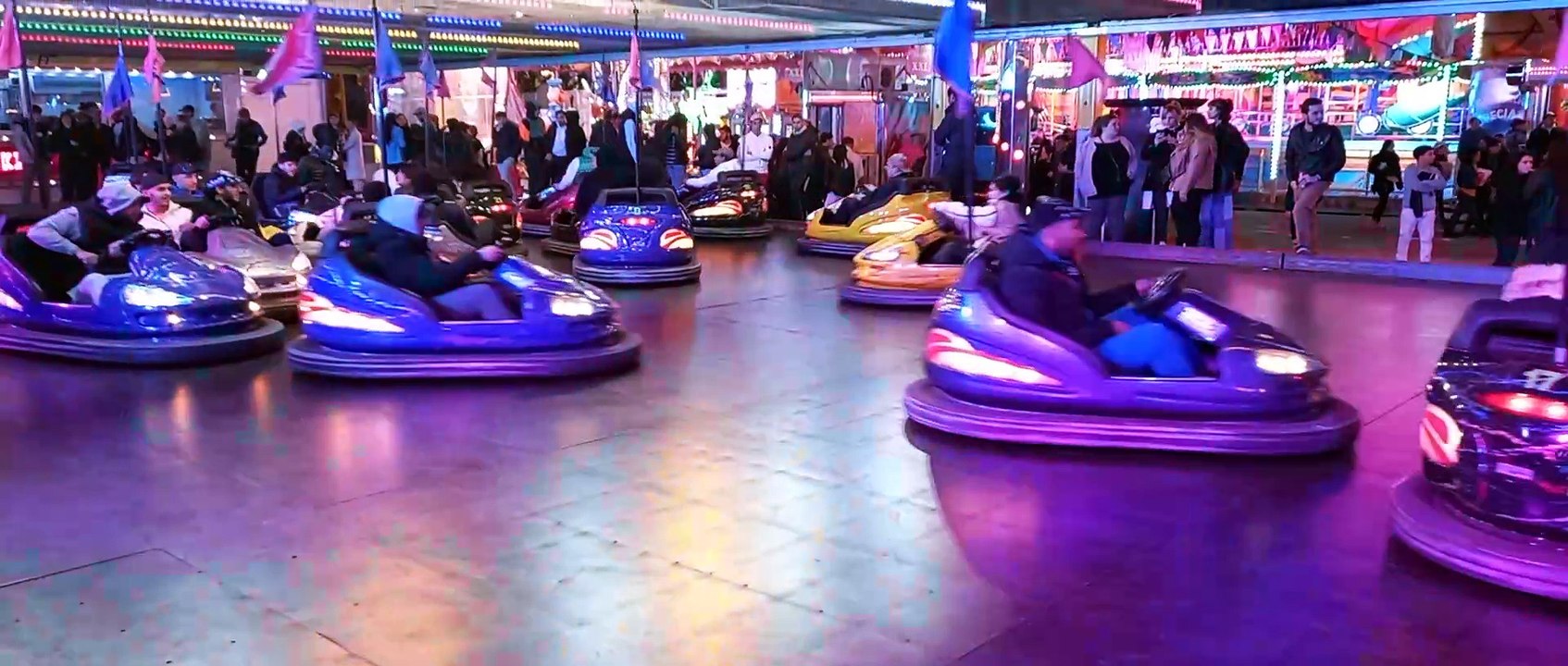 Nombreuses Attractions   Foire des Rameaux de Grenoble  #france #grenoble #foire #divertissement   (18)