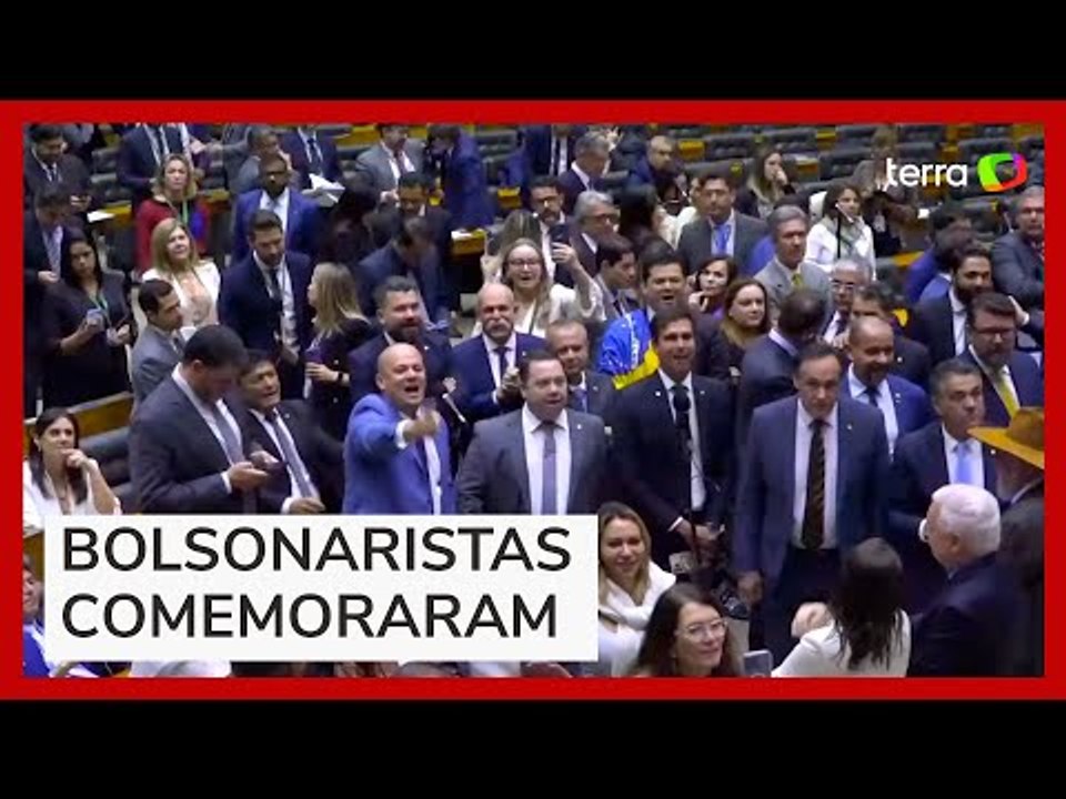 Congresso mantém veto de Bolsonaro e barra transformar em crime divulgação de fake news eleitoral