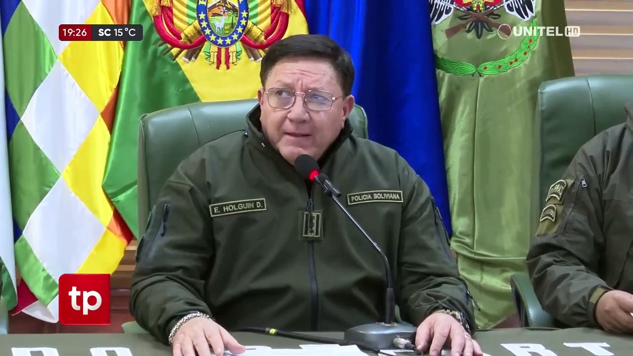 SCZ Comandante no acatará orden de la justicia para cambiar a jefe anticorrupción y otros cuatro policías Oncólogico: reclaman medicamentos Accidente de una moto // al final del TP Meridiano Nuevos chats de Marset Denuncian avasallamientos en Guarayos CAO