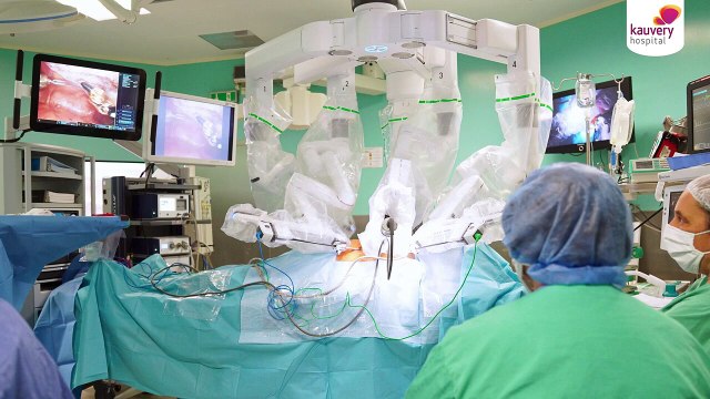 Differences & Advantages | Laparoscopic vs Robotic Surgery