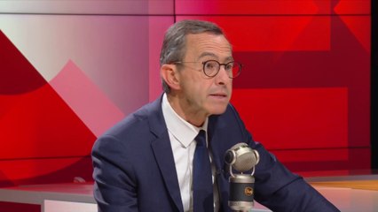 Bruno Retailleau estime qu'il y a une façon massive d'aider l'Ukraine, "en leur livrant le matériel dont ils ont besoin"