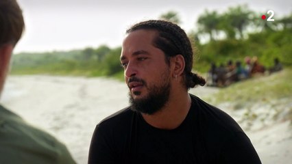 « Ils vont me manquer » : Slimane fond en larmes suite à son expérience dans Rendez-vous en terre inconnue