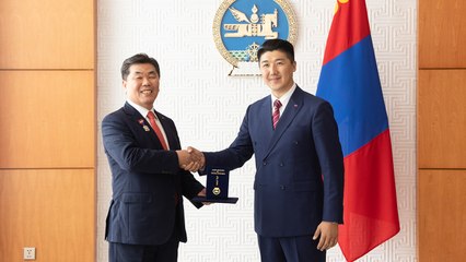 [기업] 대한항공, 몽골 정부로부터 '우정의 메달' 받아 / YTN