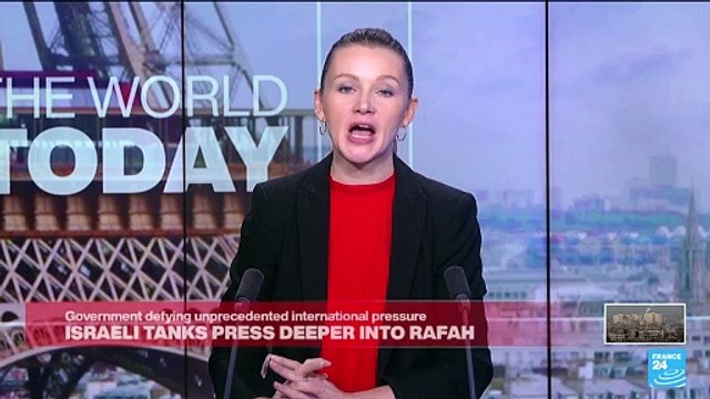 South Africans vote with ANC rule in balance