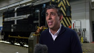 Sunak calls on Labour to ‘clear up’ probe into Abbott