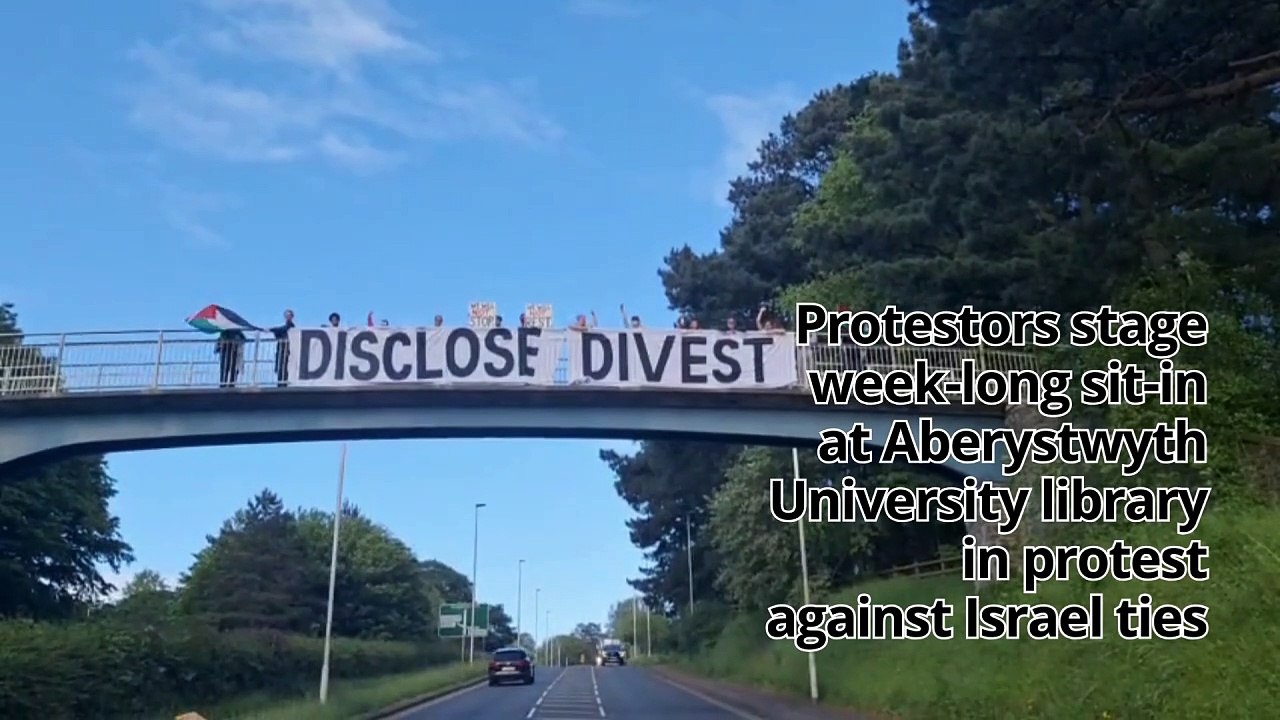 Protestors stage sit-in at Aberystwyth Universi...