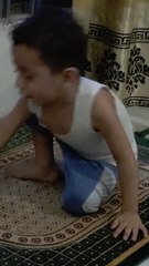 2Years little boy Praying.