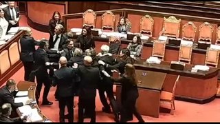 Premierato, rissa sfiorata al Senato tra Menia (Fdi) e Croatti (M5s)