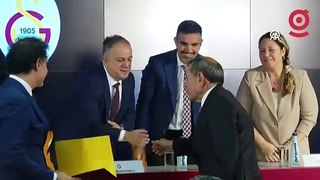 Galatasaray'da Dursun Özbek mazbatasını aldı