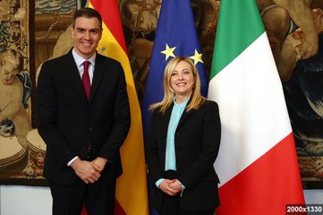El PSOE abre otro conflicto diplomático: tacha ahora de "fascista" a Meloni