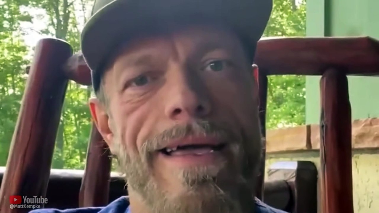 Adam “EDGE” Copeland announces that he suffered a fractured tibia and will need to have surgery!