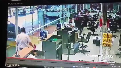 Funcionário de concessionária é morto a tiros dentro de loja em BH