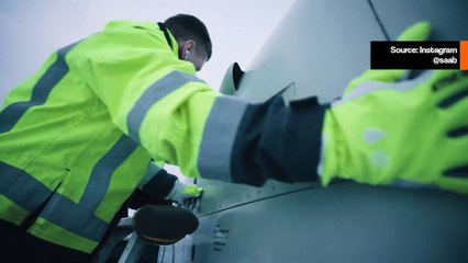 スウェーデンがウクライナに長距離レーダー機ASC 890を寄贈。