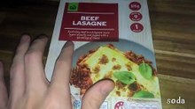 Trying Woolworths Microwaveable Beef Lasagne