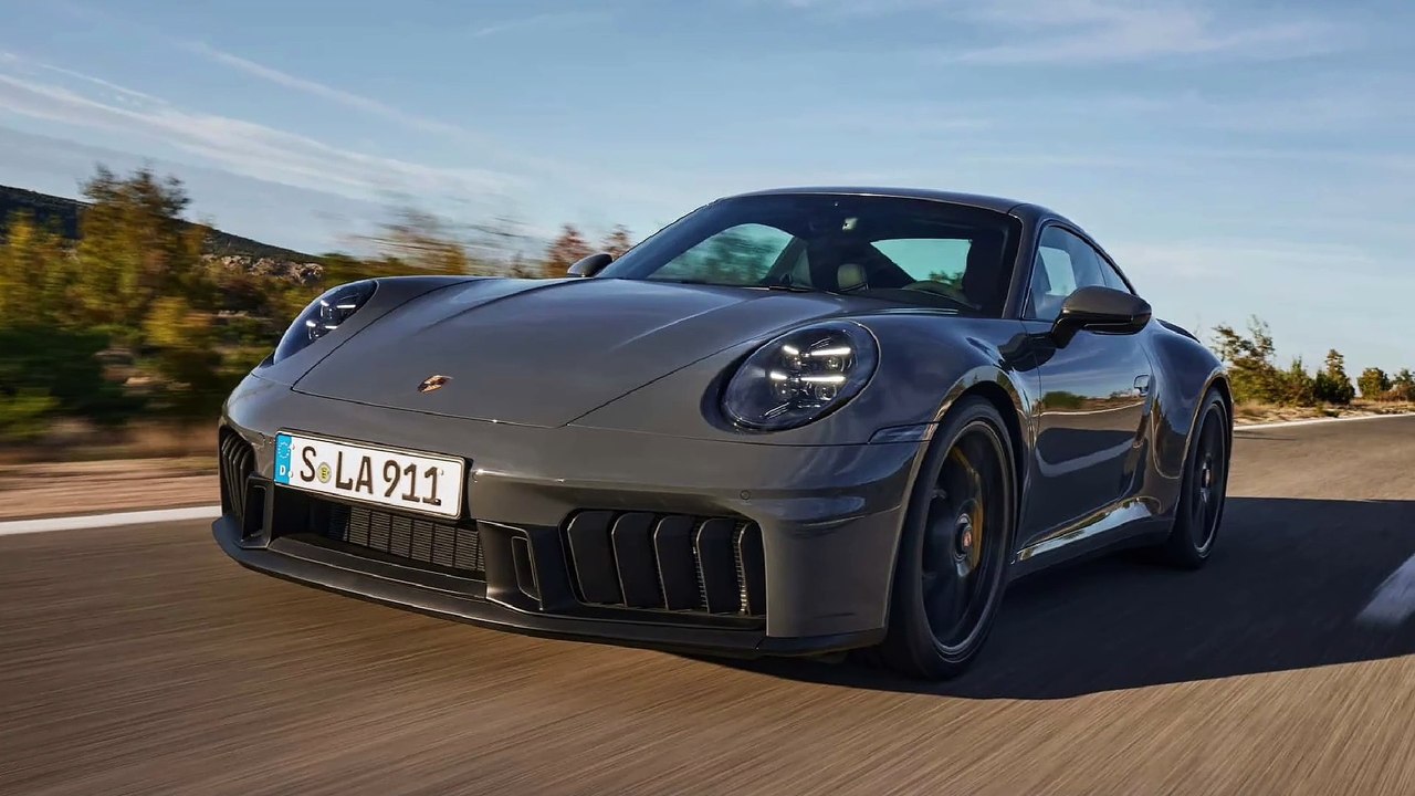 Novo Porsche 911 Geração 992.2: Tudo Sobre a Revolução Híbrida do Carrera GTS