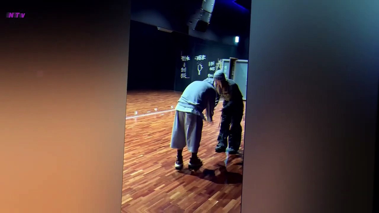 BTS V NEW DANCE!!!