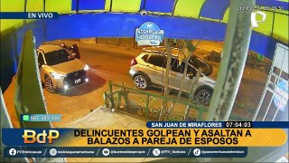 ¡Impresionantes imágenes!: Delincuentes asaltan a balazos a pareja de esposos en SJM