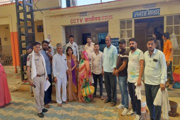 देखभाल से आजिज आई बेटी ने बुजुर्ग मां को बेसहारा छोड़ा था बुटाटी धाम
