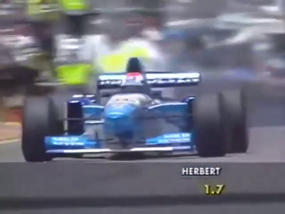 F1 – Johnny Herbert (Benetton Renault V10) lap in qualifying – Australia 1995