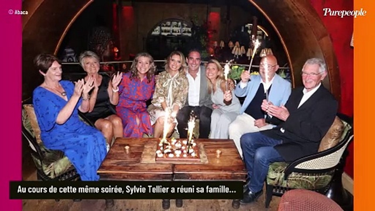 Un couple et deux styles vraiment opposés ! Laurent Ruquier et Hugo Manos (de 26 ans son cadet) posent ensemble en soirée