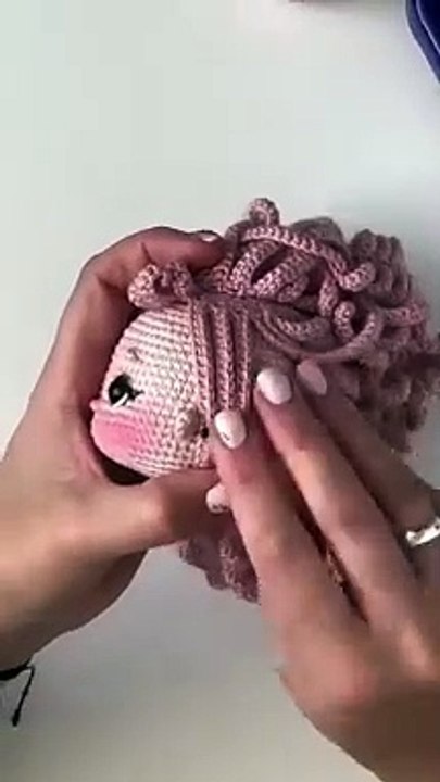 تثبيت شعر عروسة أميجرومي