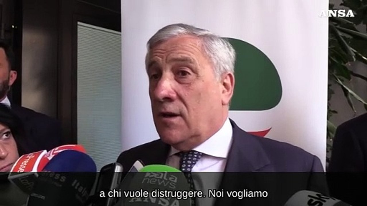 Nato, Tajani: "Non esiste alcuna possibilita' di scioglierla"