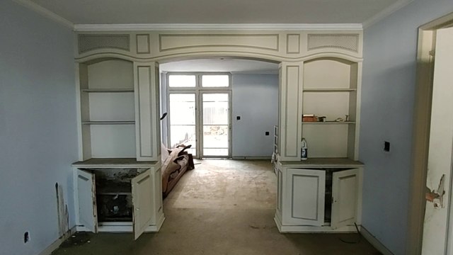 MISTÉRIO, MANSÃO ABANDONADA COM TUDO DENTRO - ADVOGADO DESAPARECE EM 2011, DEIXANDO TUDO PRA TRÁS