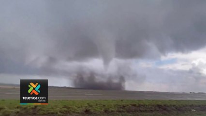 tn7-Tica relata lo vivido durante tornados que han azotado Texas-290524