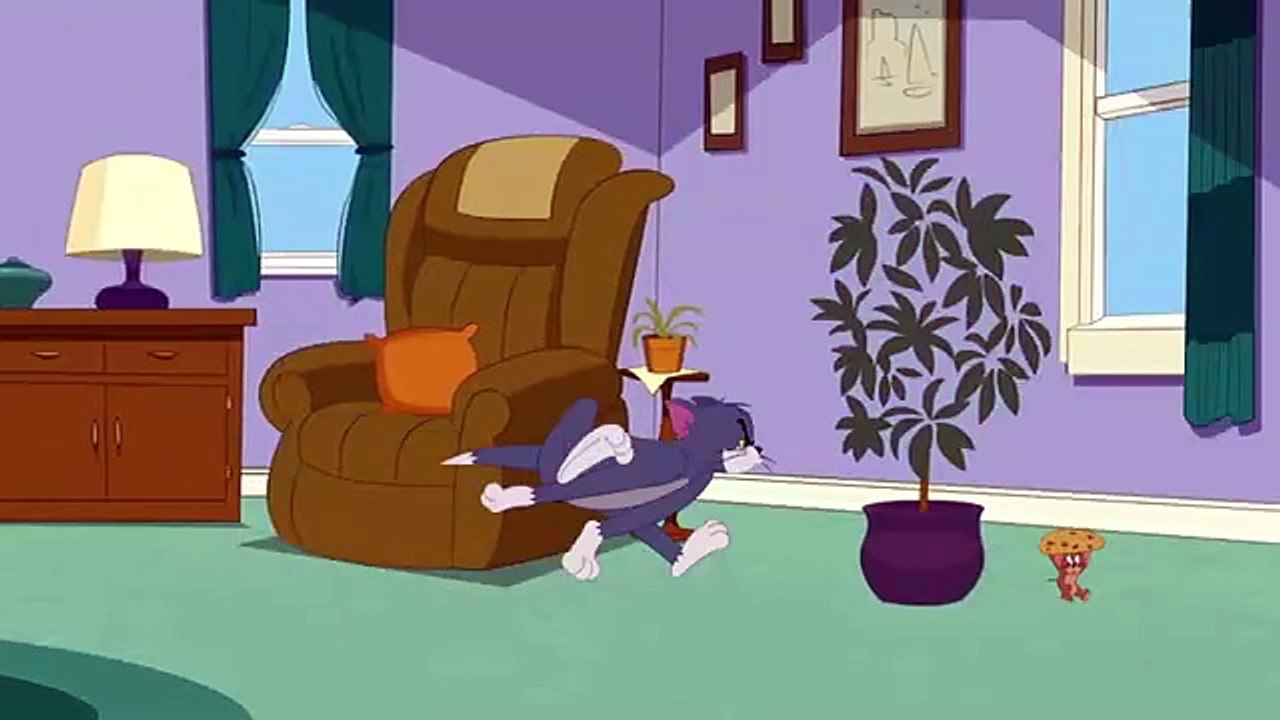 5 minutes of Tom & Jerry chasing each other  _ Chase compilation - Boomerang (ch. 302) _ DStv